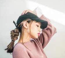 一分钟扎麻花辫拥有嘻哈范儿 不会女孩子扎马尾麻花辫的学习下吧