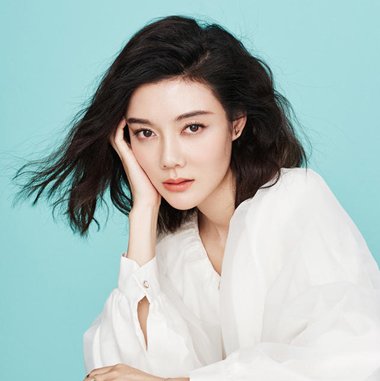 女生轻易搭配衣服的短发 短发造型的服装搭配
