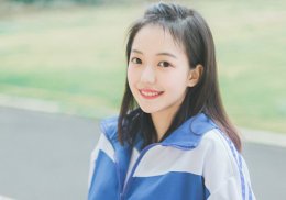 圆脸女孩绑什么发型更好看 圆脸怎么扎头发教程都在不难的