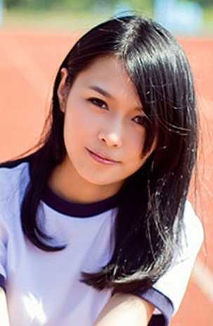清新发型女中长发 人气女学生青春纯美中长发发型